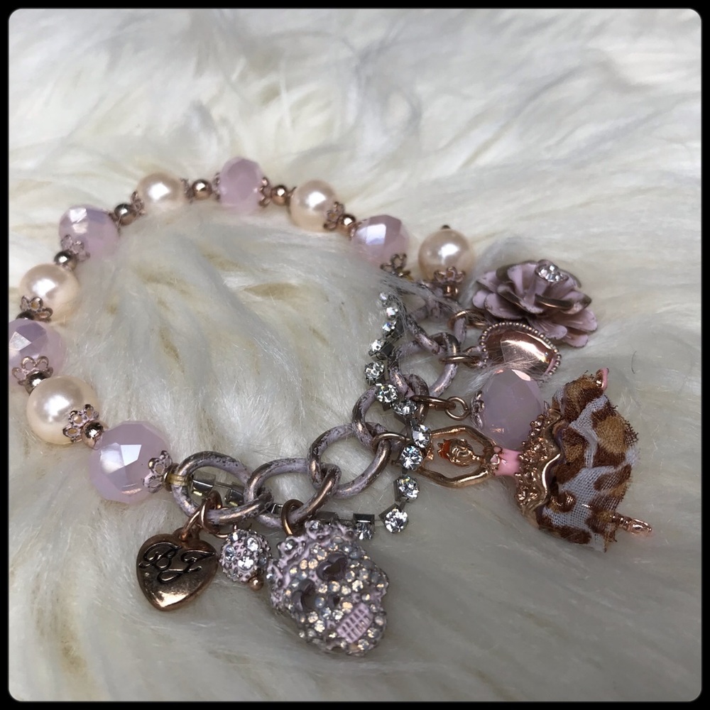 ❌SOLD❌Betsy Johnson ballerina bracelet - Picture 2 of 6